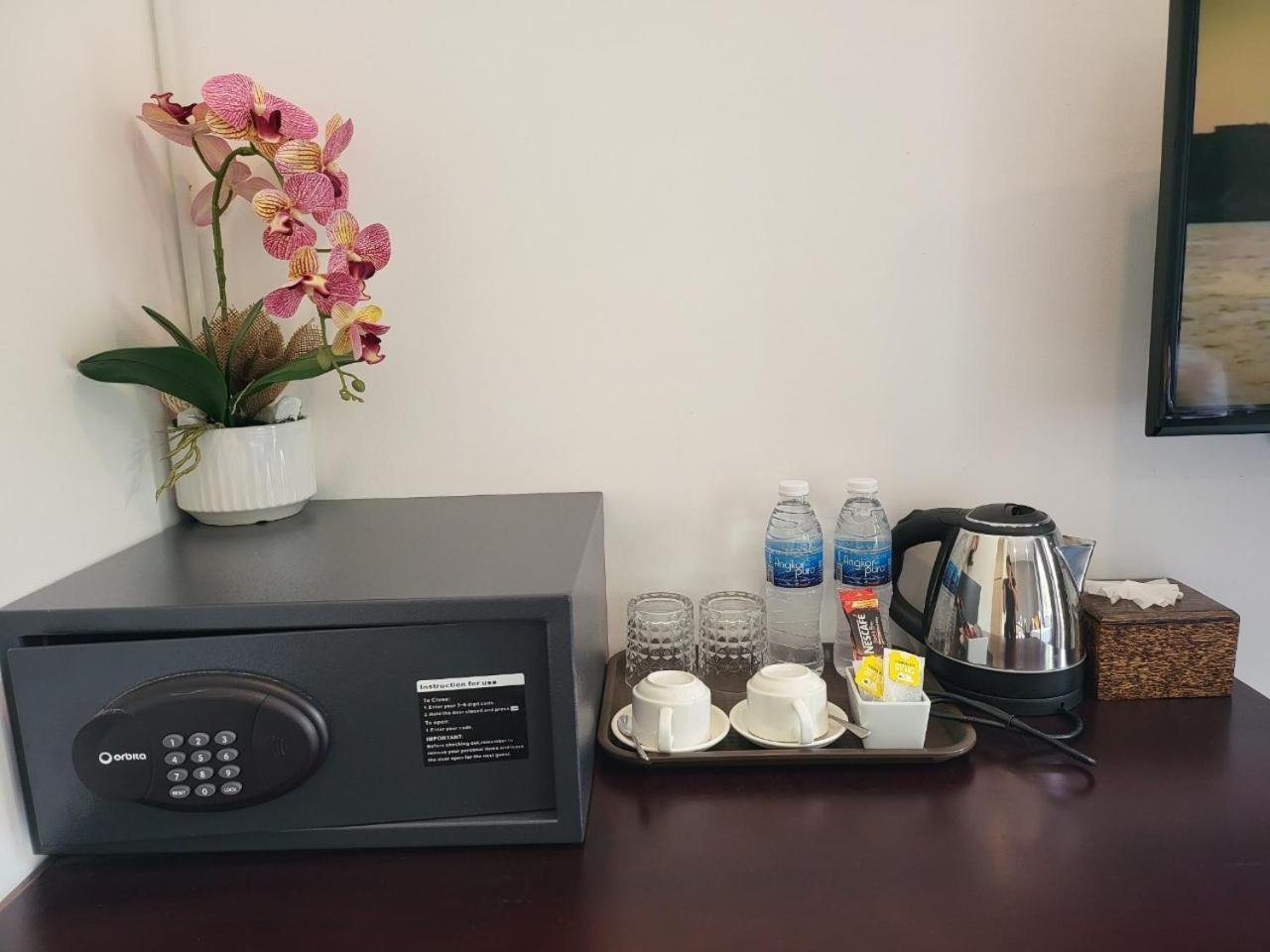 Sun Chakra Boutique Hotel بنوم بنه المظهر الخارجي الصورة