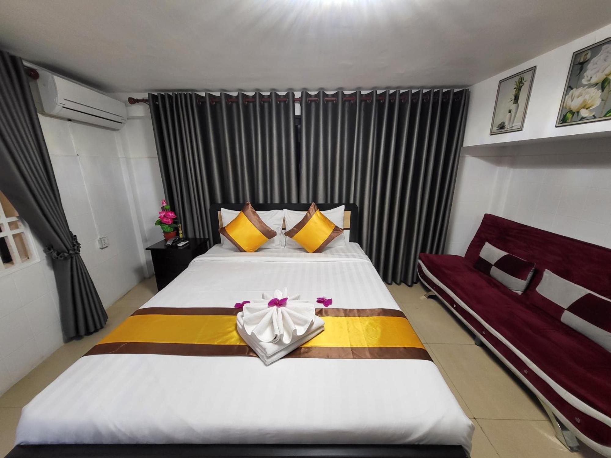 Sun Chakra Boutique Hotel بنوم بنه المظهر الخارجي الصورة