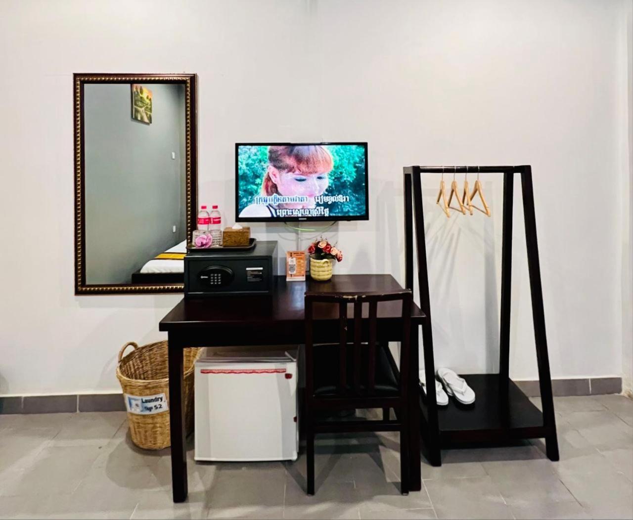 Sun Chakra Boutique Hotel بنوم بنه المظهر الخارجي الصورة