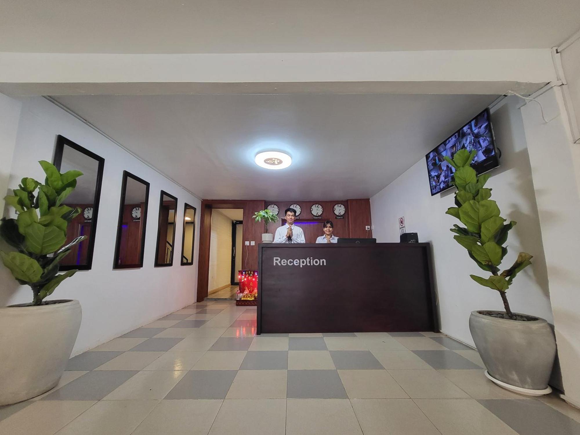 Sun Chakra Boutique Hotel بنوم بنه المظهر الخارجي الصورة