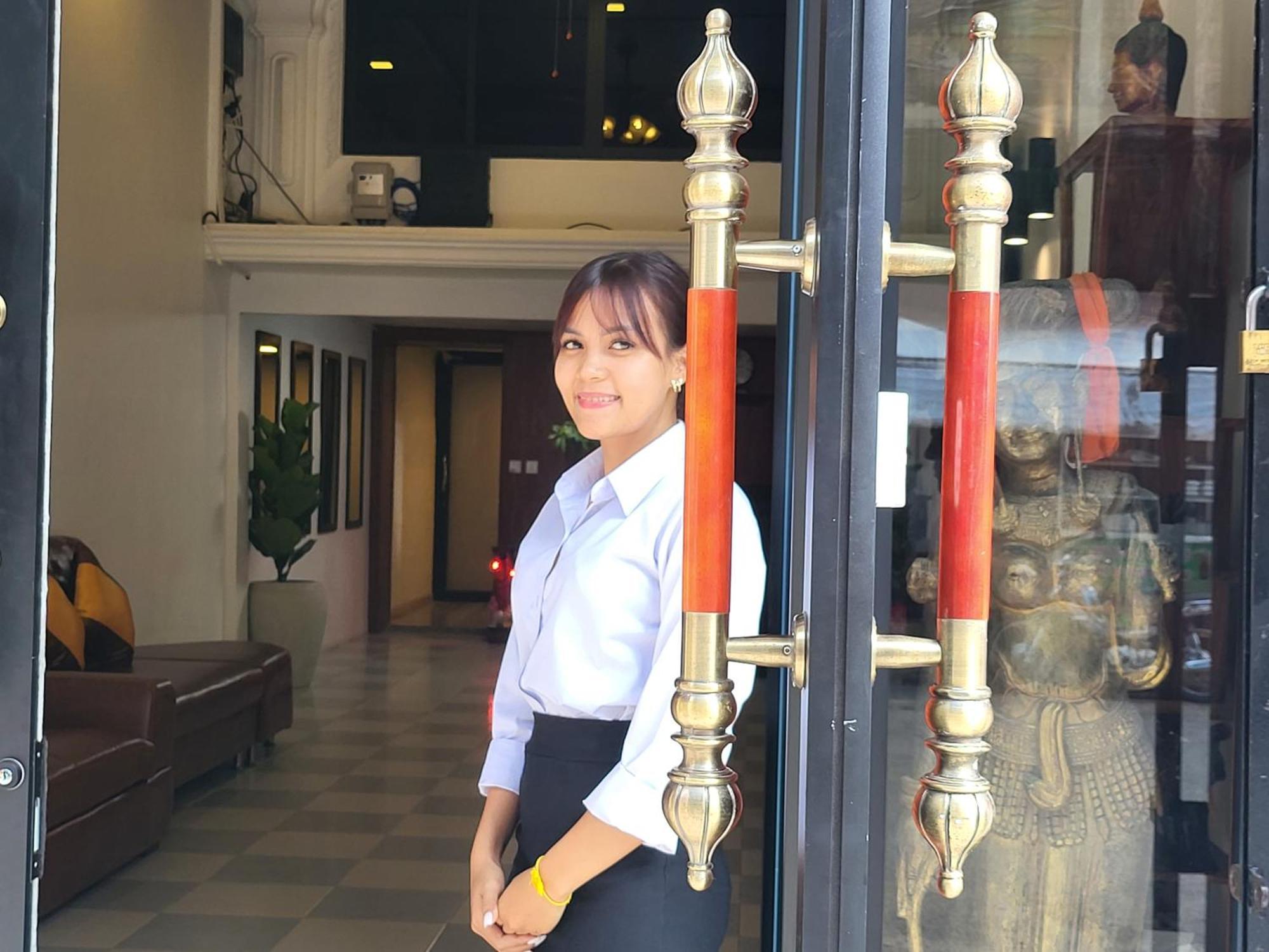 Sun Chakra Boutique Hotel بنوم بنه المظهر الخارجي الصورة